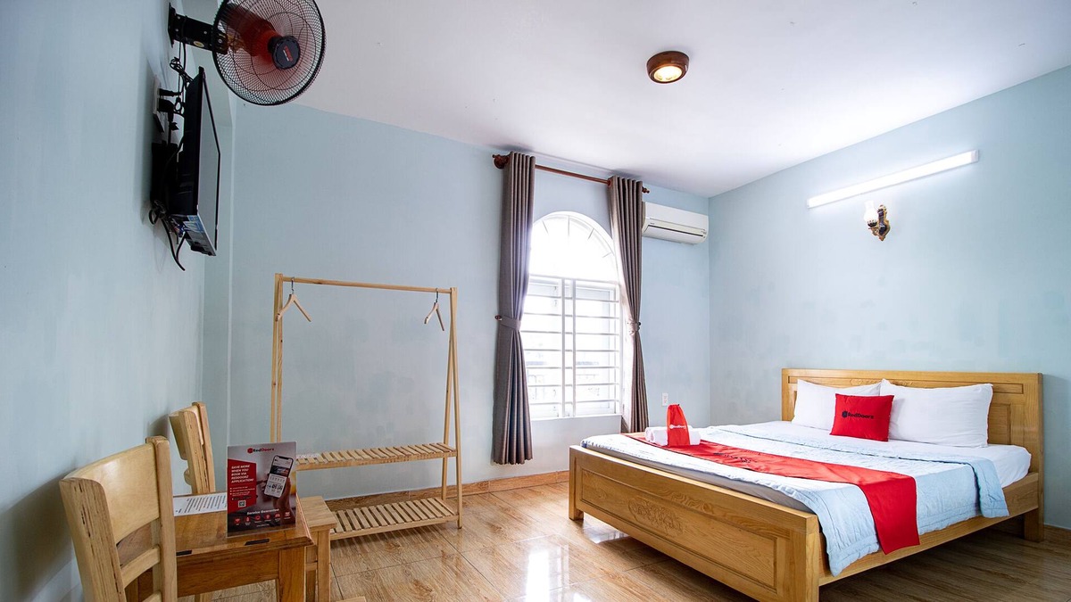 District 9 Hotel | RedDoorz Thien An Hotel Man Thien