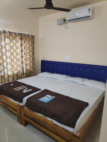 Hireguthi Apartment | Redkar Rooms Gokarna Beach front AC And Non AC Rooms