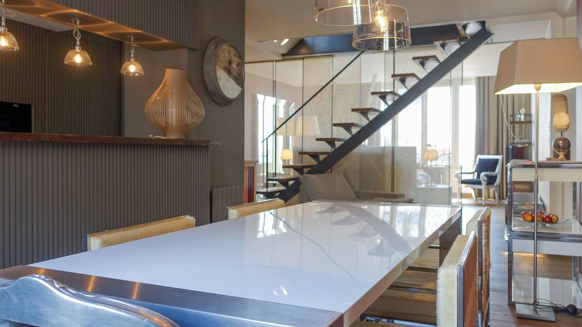 Quartier de l'Horloge Condo | REDONE APARTMENT & PRIVATE PENTHOUSE IN LE MARAIS NEAR CENTRE POMPIDOU