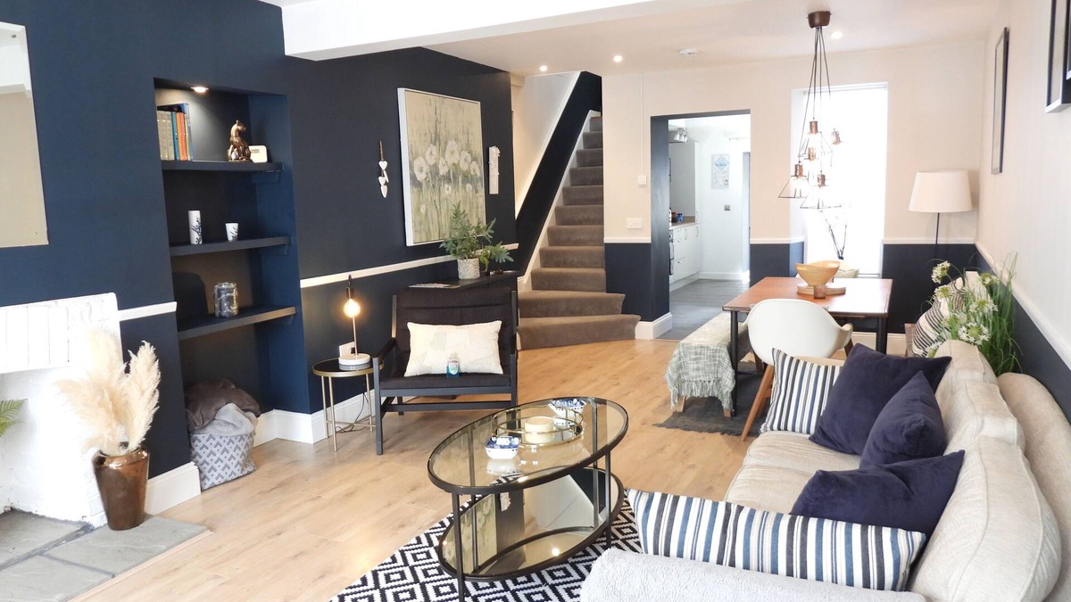 Cowbridge House | Reduced rate for stunning victorian cottage in the heart of Cowbridge