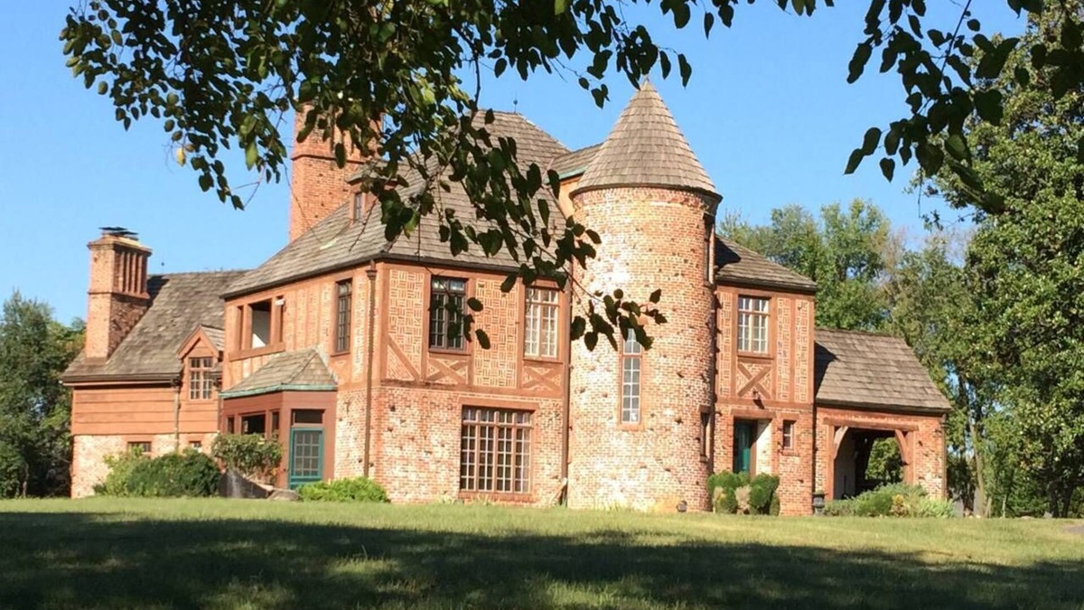 Boyds House | Redwall Castle in Germantown, MD (Washington, DC)