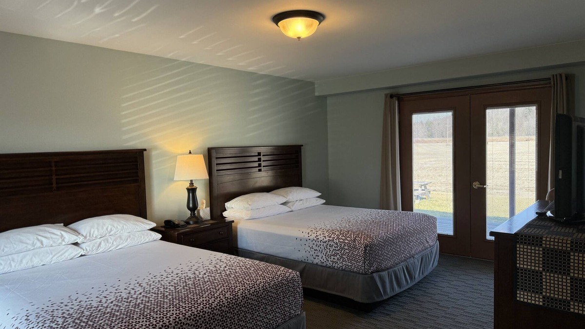 Colliersville Hotel | Redwood Inn & Suites Room #1 - handicap accessible, between CDP & ASV