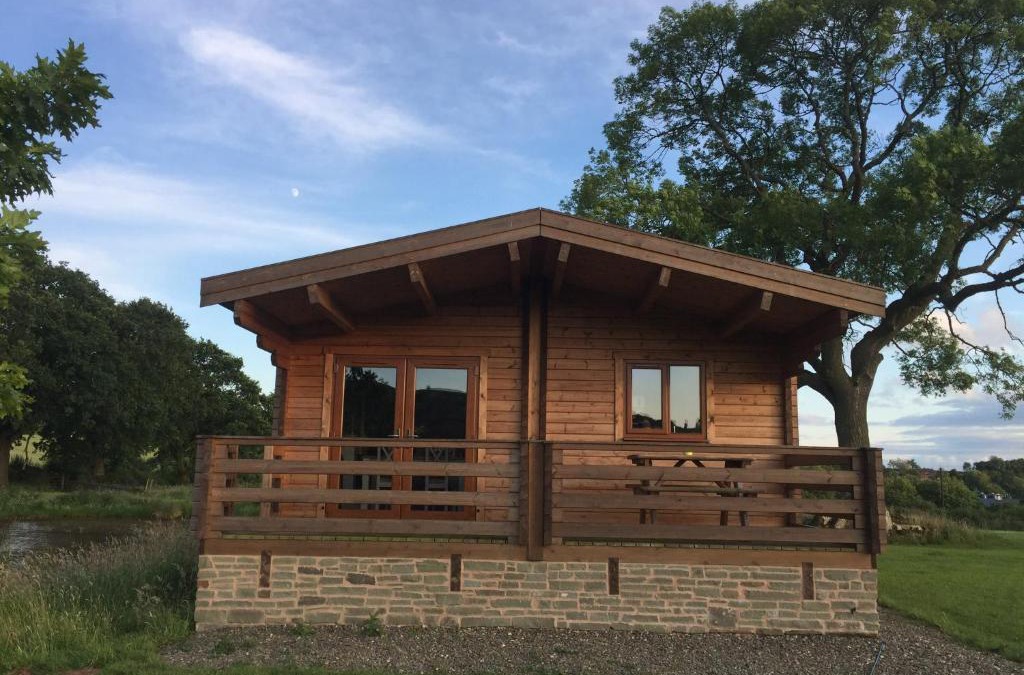 Angelbank Ski Chalet | RedWood Lodge