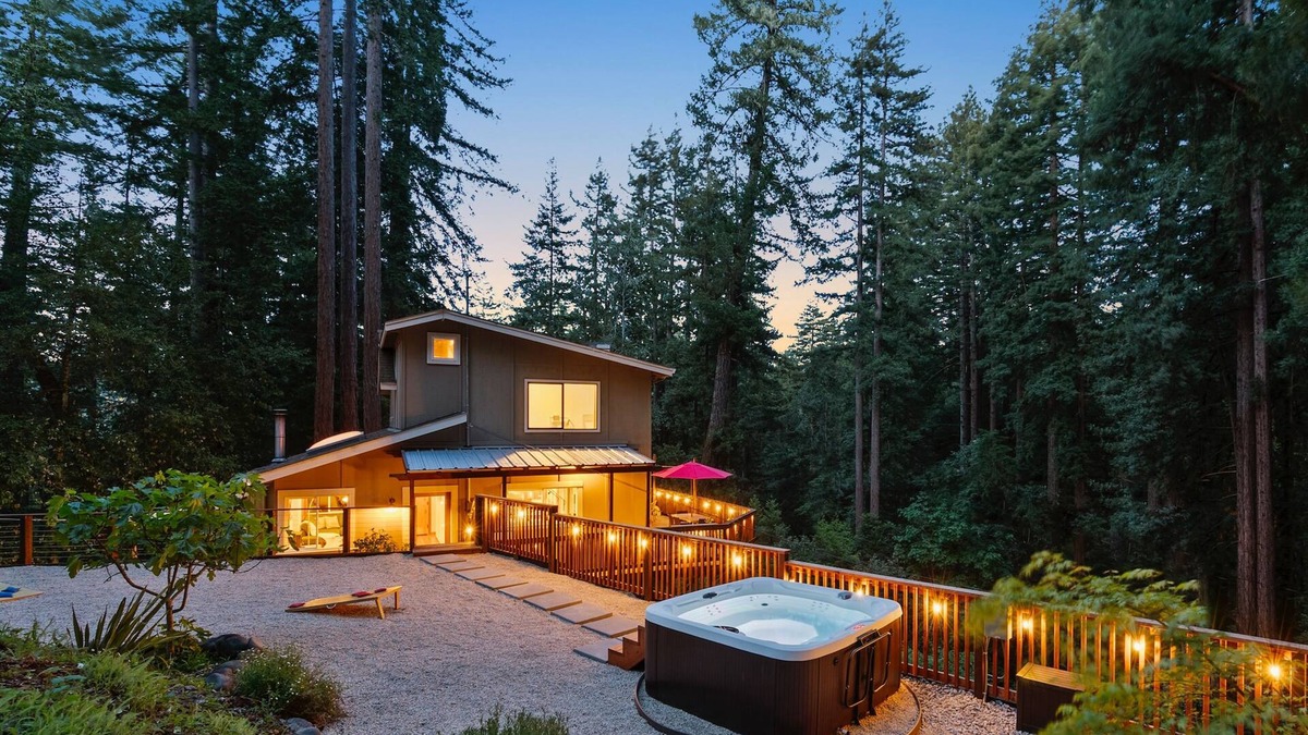 Ben Lomond Cabin | Redwood Oasis - Eco-luxury cabin with hot tub in the Santa Cruz Mountains