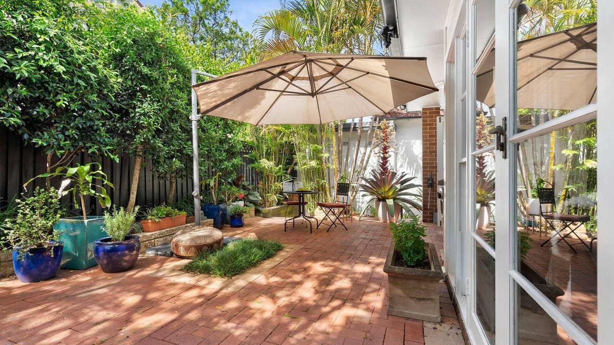 Neutral Bay House | Reed Cottage - Large private garden cottage a perfect base for your Sydney stay