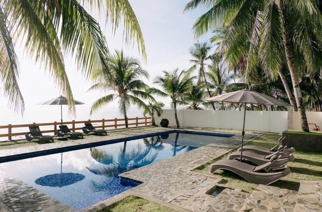 Catmon House | Reef Side Exclusive Beachfront House in Cebu