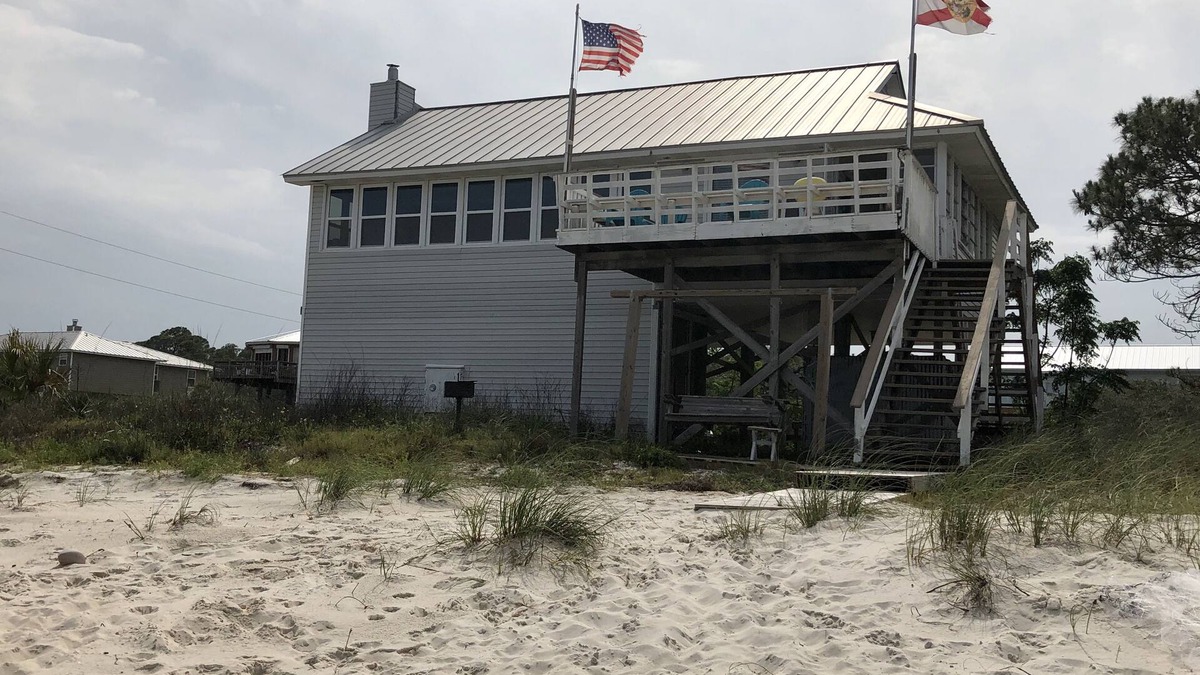 Alligator Point House | Reel paradise Beach Front Paradise 60 feet from sand and surf