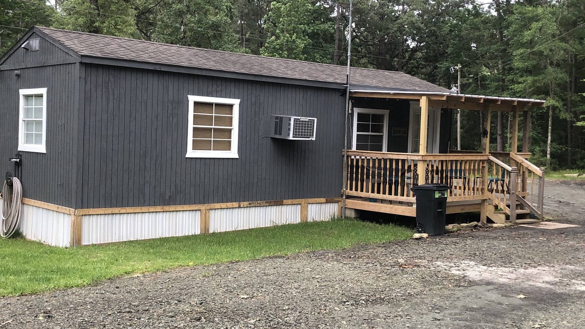 Zavalla Cabin | Reel Retreat at Sam Rayburn waterfront access