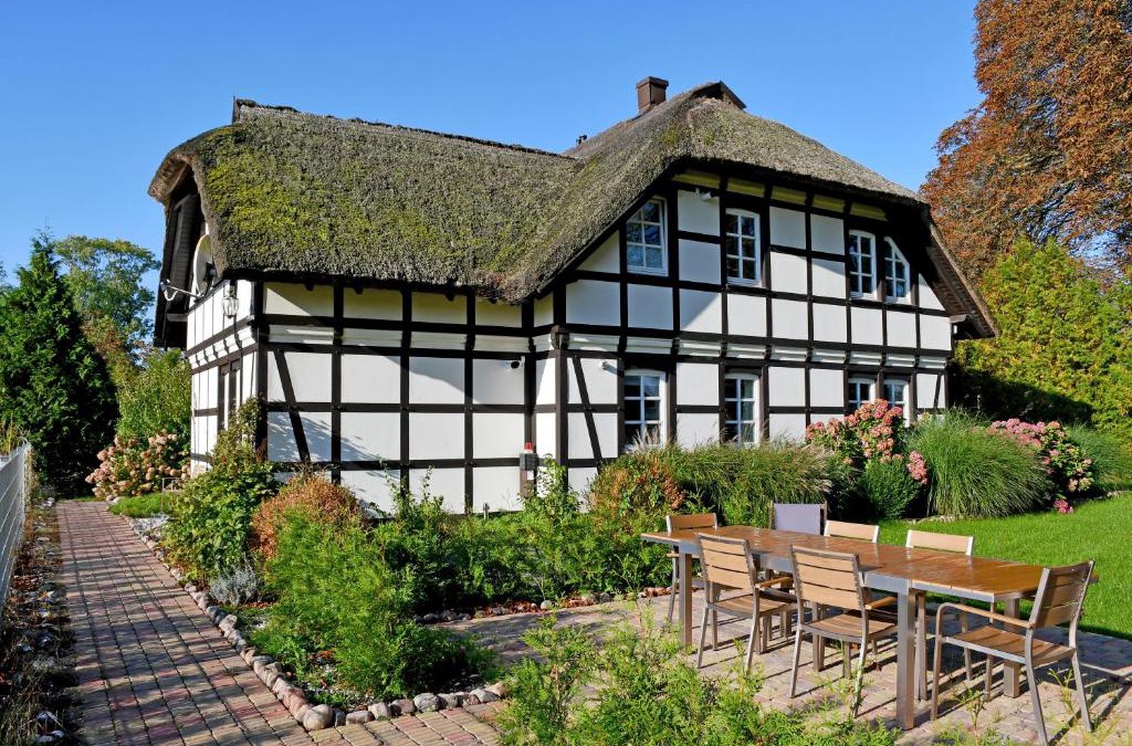 Siggermow Apartment | Reetdachfachwerkvilla am Wiesengrund
