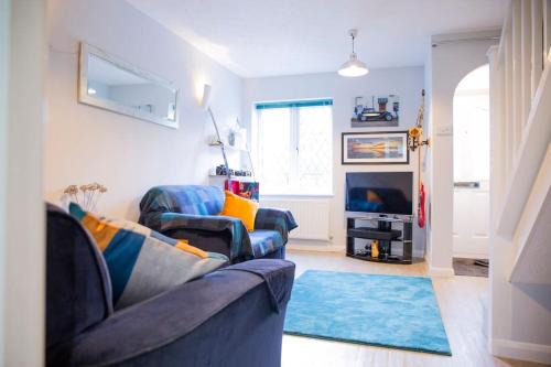Kenilworth House | Reeve House - 2-Bed - FREE Parking & Wi-Fi