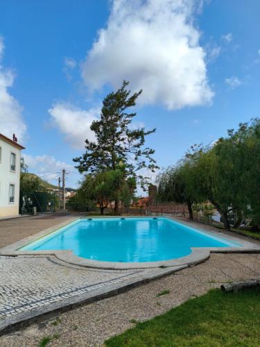 Cadaval Apartment | Refúgio com Piscina no Sopé da Serra de Montejunto