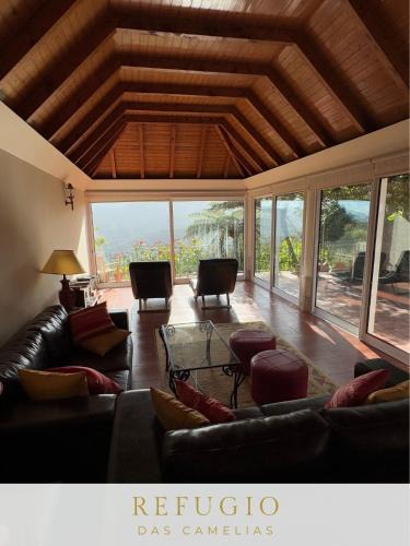 Faial House | Refúgio das Camélias