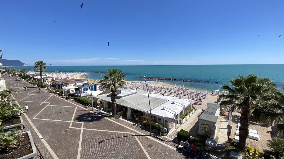 Villa Musone Apartment | Ref. 47 Summer – rental – Three bedroom apartment on promenade