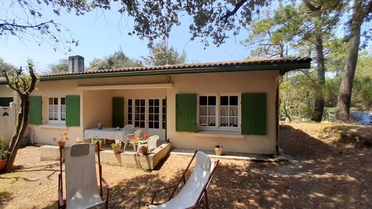 Soulac-sur-Mer House | Ref 567 - Quiet house close to beaches and shops