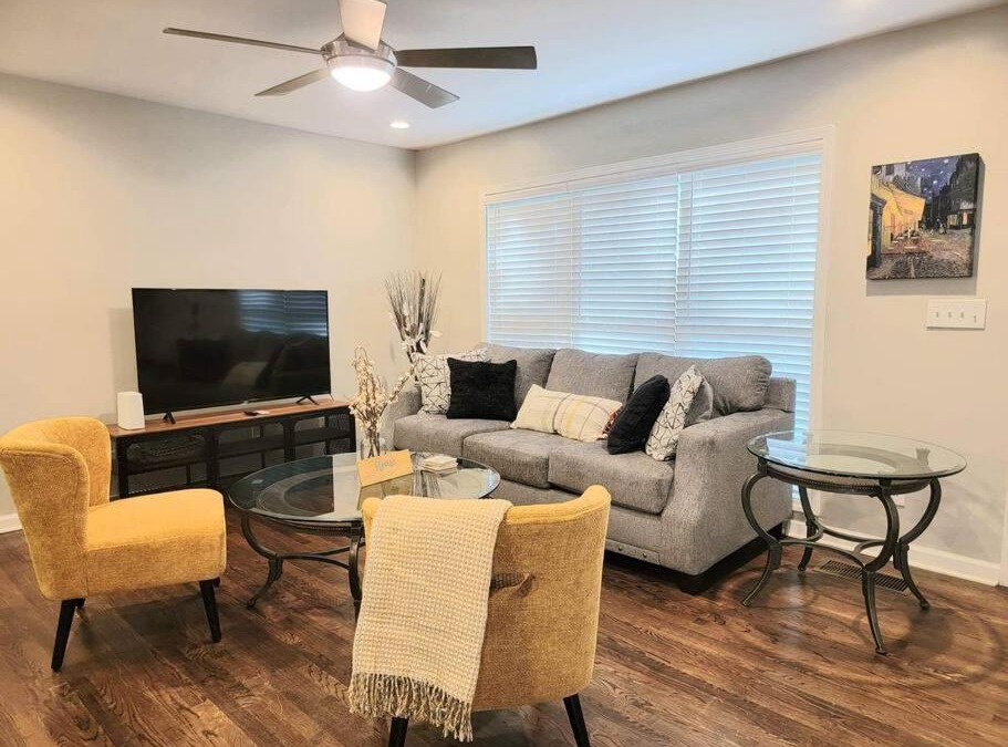 Smyrna House | Refreshed! Private 4BRMs 2 Bath - 2 King Beds!