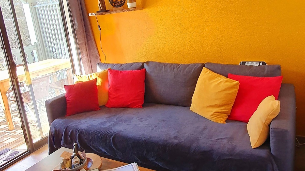 Arreau Apartment | Refuge Cosi: apartment in a residence at the foot of the mountains overlooking the river