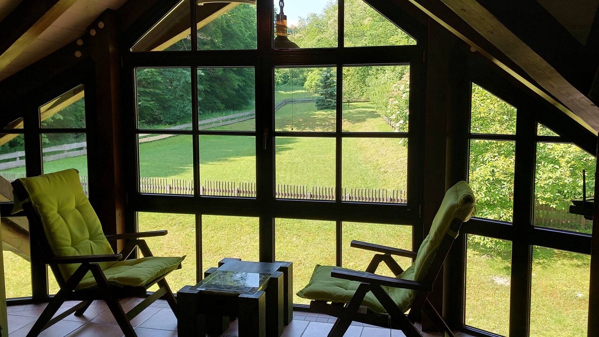 Brad House | Refuge in the green paradise.