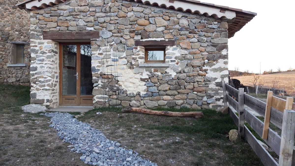 Vaumeilh House | Refuge Nid de Poussins