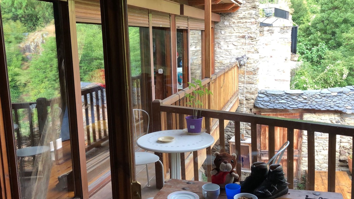 La Guingueta d'Aneu Cottage | Refugi Orfila, independent rural house, ideal for families.