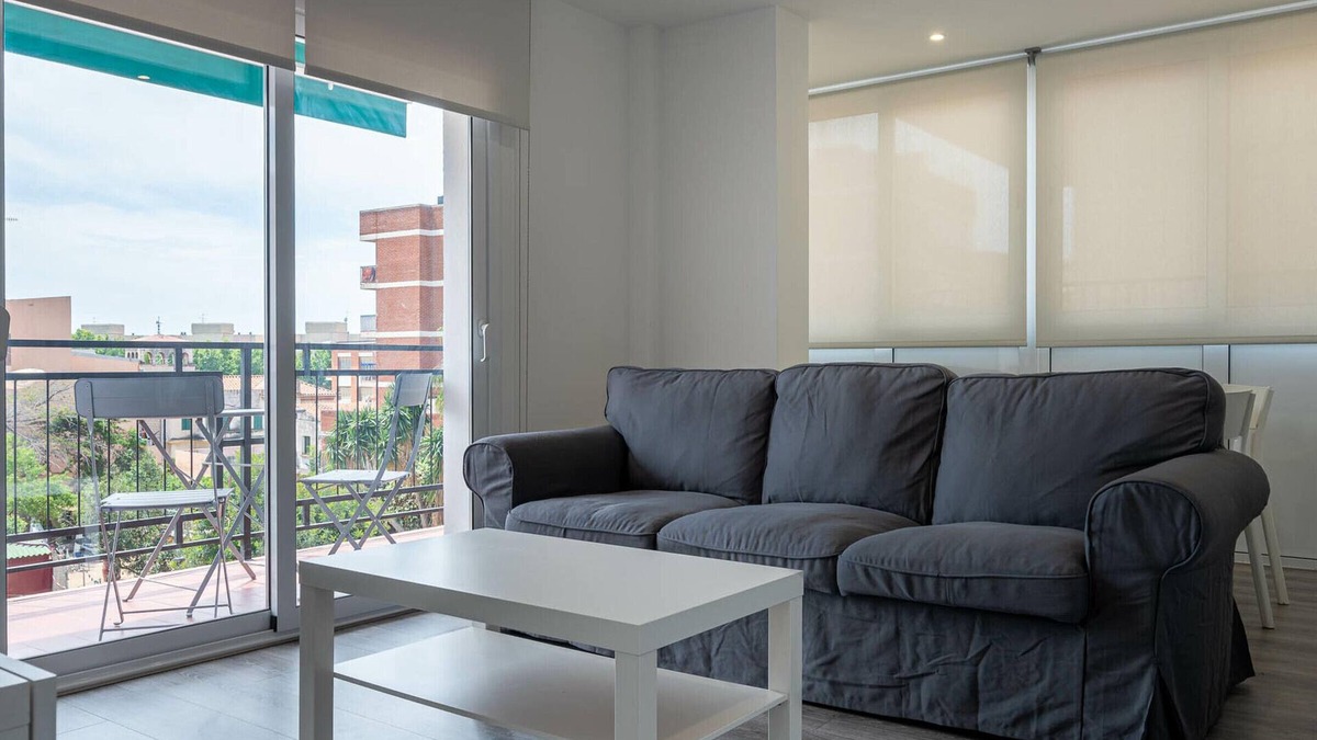 Torredembarra Apartment | Refurbished Apartment with A/C, Near Beach, Wi-Fi