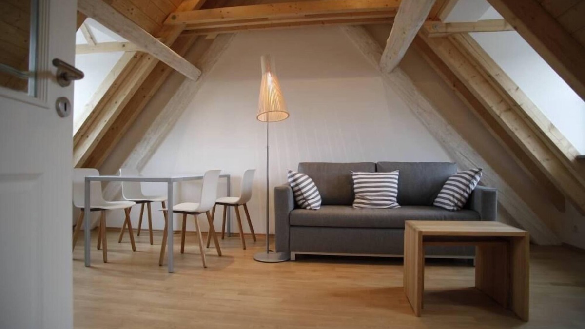 Bamberg Apartment | refurbished single monument built in 1898