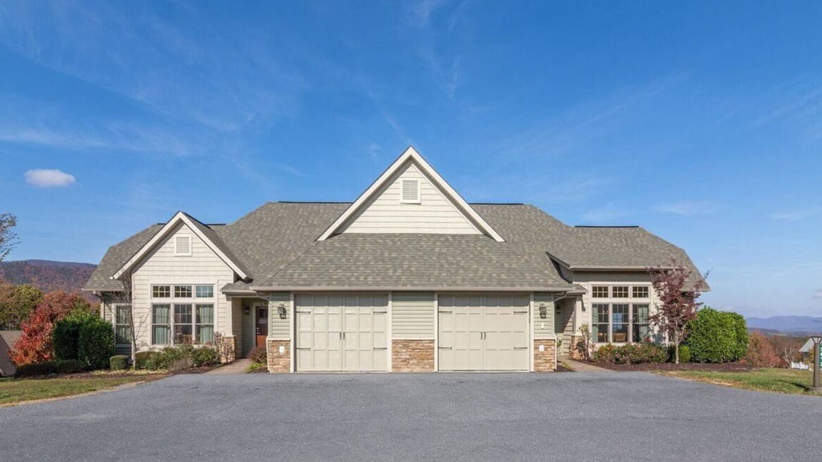 Massanutten House | Regal Vistas Luxury Two Bedroom Townhome