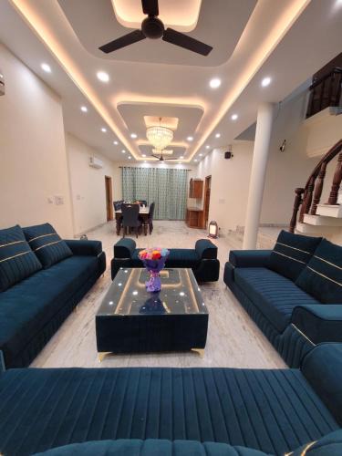 Jammu House | Regalia Home Sapphire Stay