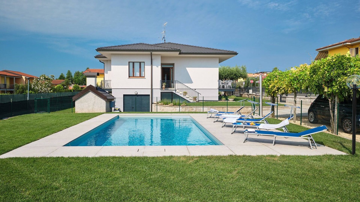 Colà Di Lazise Villa | Regarda - "Villa Harmony", private pool and garden