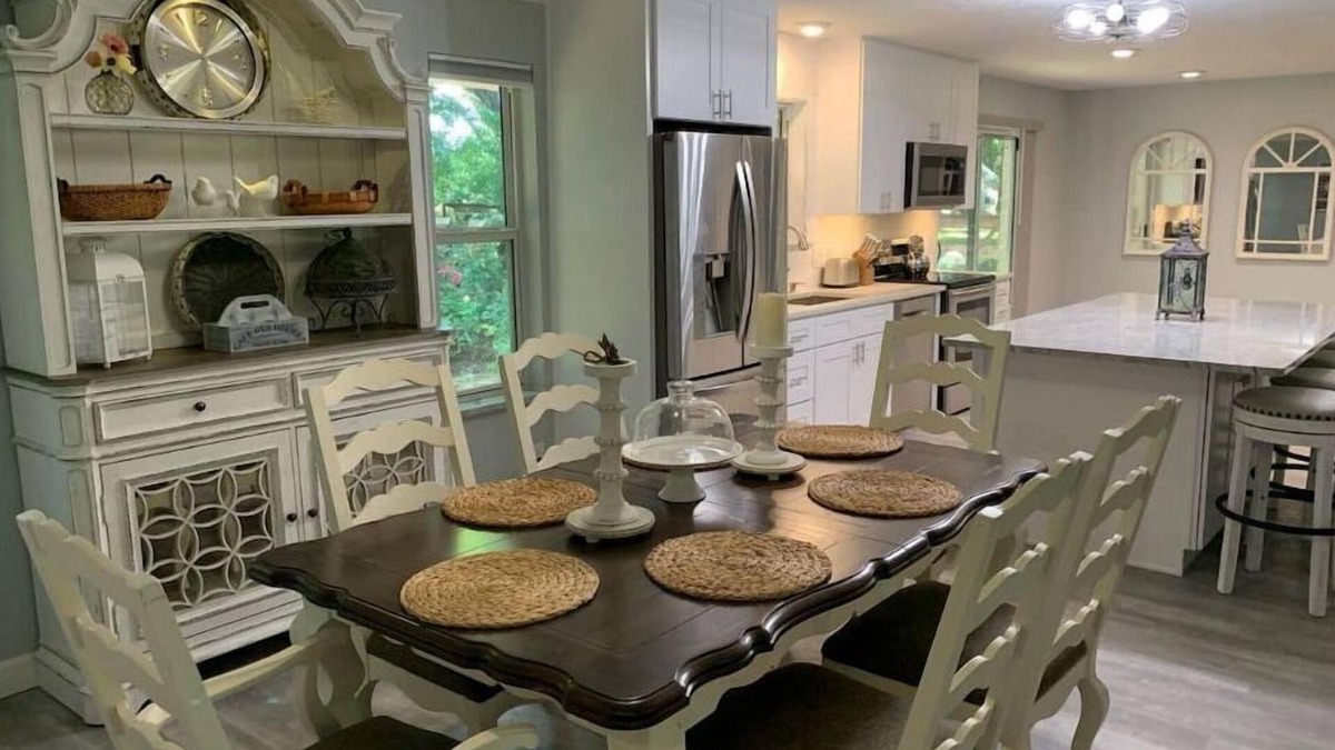 Oak Point House | Regatta Retreat