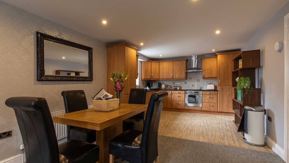 Sowerby Condo | Regent House, Thirsk - Central Apartment in North Yorkshire.