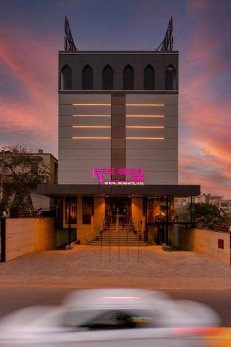 Adarsh Nagar Hotel | Regenta Inn Jaipur, Adarsh Nagar