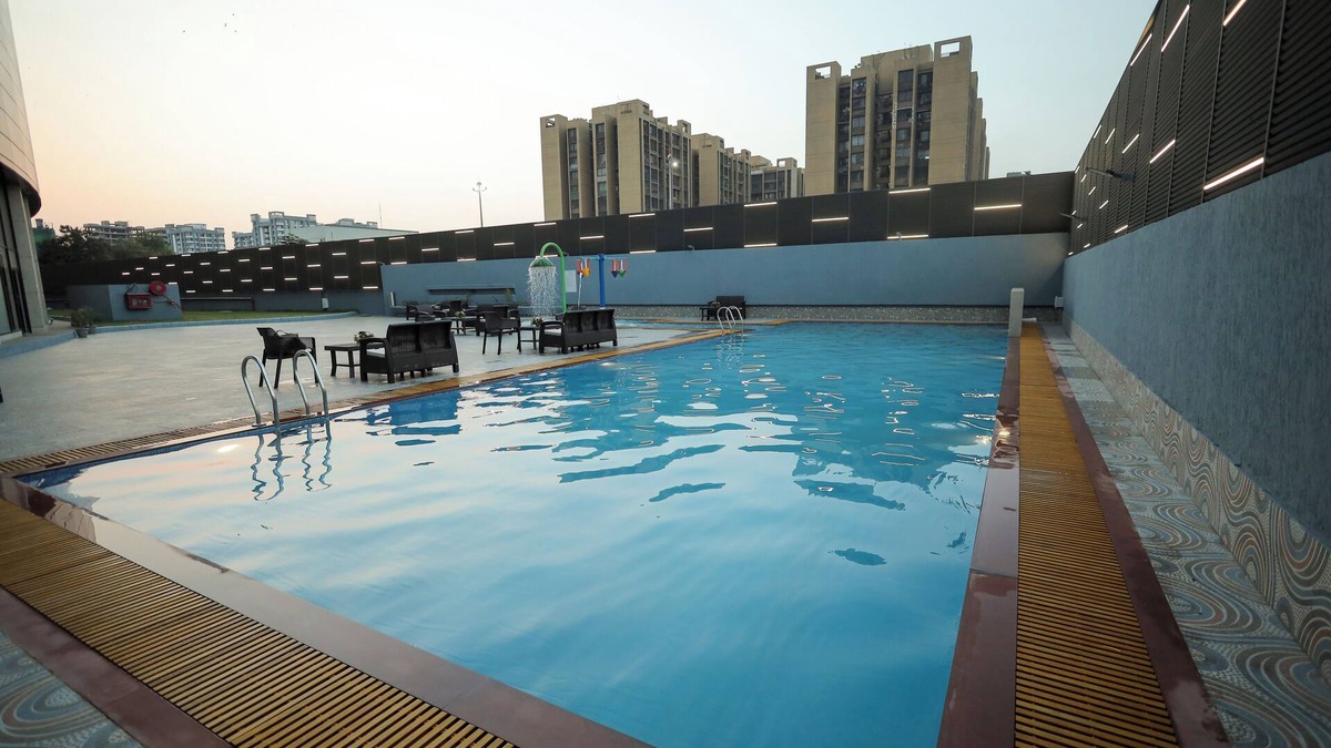 Surat Hotel | Regenta - The World Surat