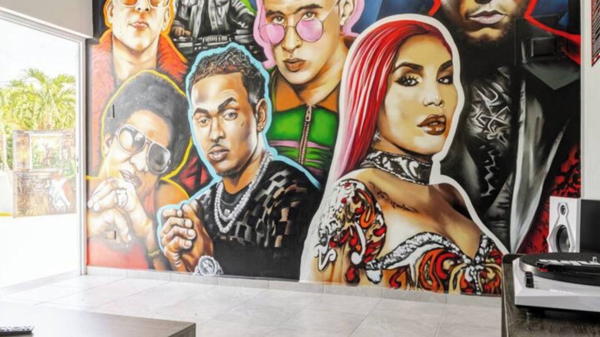 Borinquen Apartment | Reggaeton Vibes! Puerto Rico's Legend Suite, Just 4 mins from Crash Boat Beach