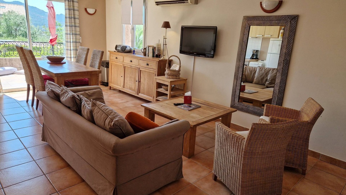 L'Ile-Rousse Apartment | Regina, apartment in 4-star Arena Bianca villa, pool, close to the sea