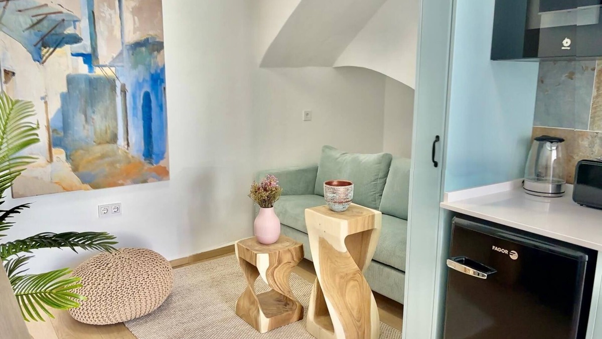 San Pedro Apartment | Regina's Corner by Cordoba Cool Homes