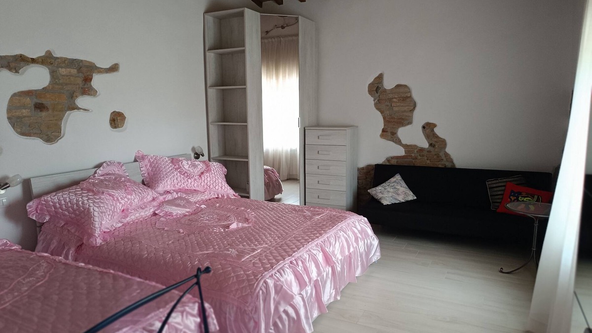 Certaldo Apartment | ReginaSerena 5/6 people, private park, Free Wi-Fi and parking