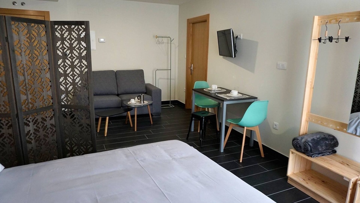 Mondonedo House | REHABILITATED BUILDING: Luxury building in the heart of the city.