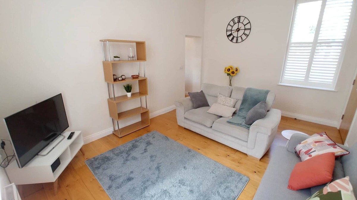 Reigate Apartment | Reigate Devonshire Apartment