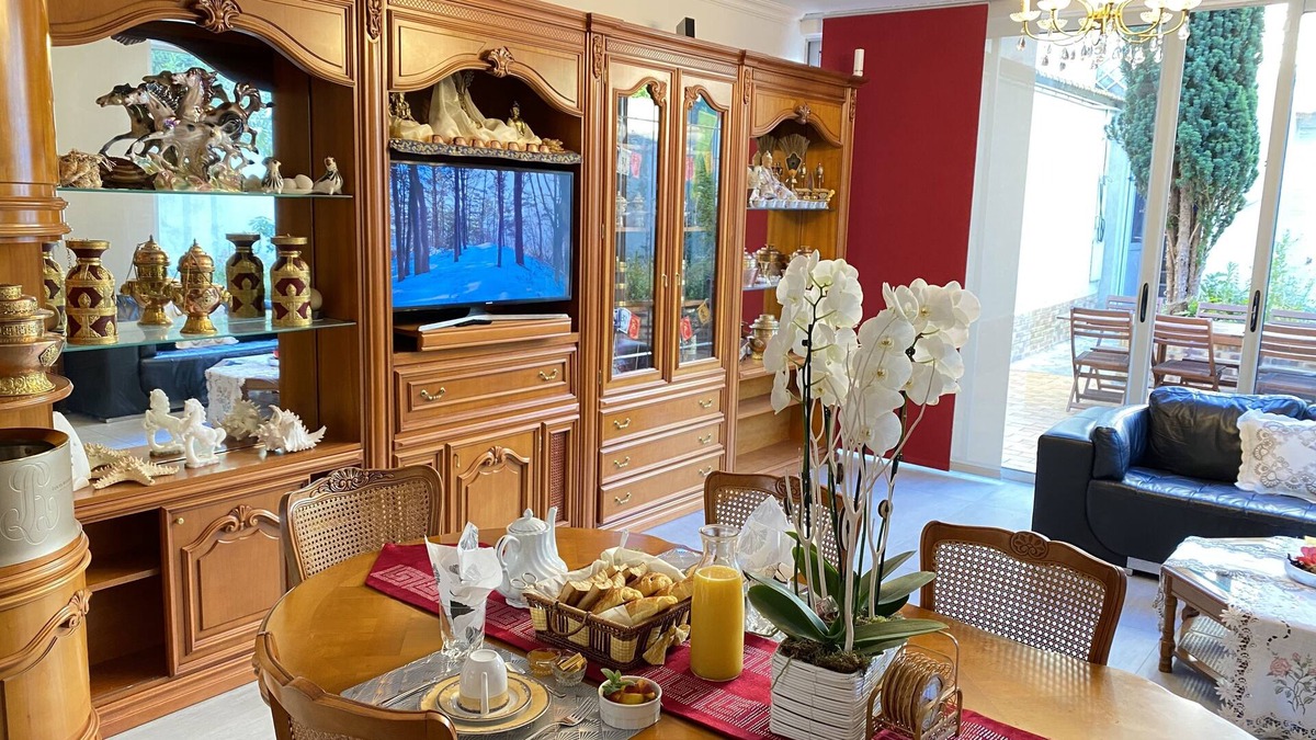 Mont d'Arene House | Reims Sherpa Guest House