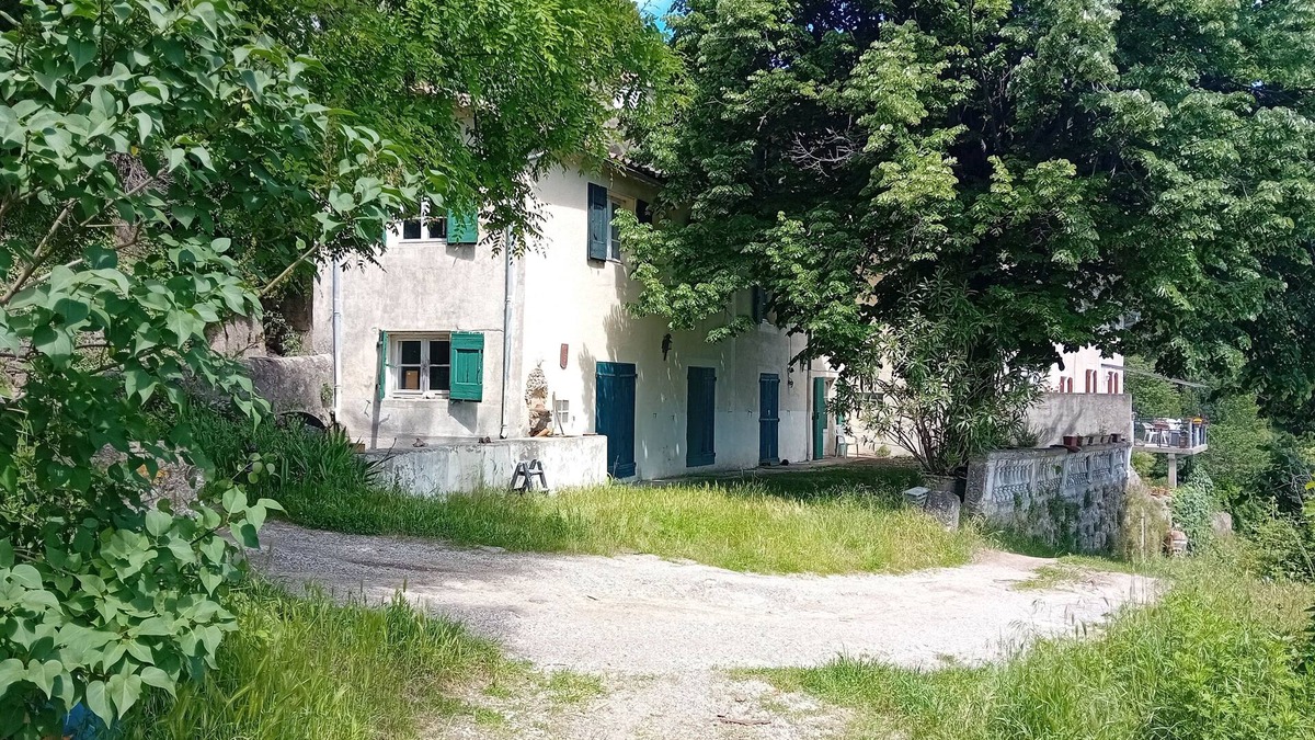 Monoblet House | Relais de Randonnée et Chasse Cévenol