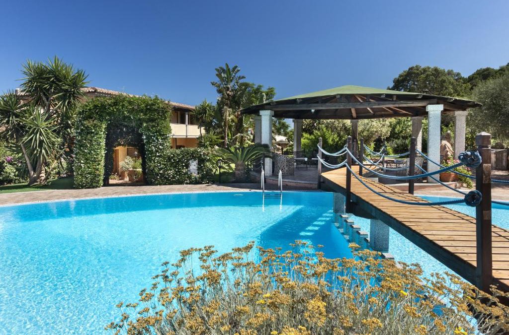 Porto Taverna House | Relais Fenicottero Rosa