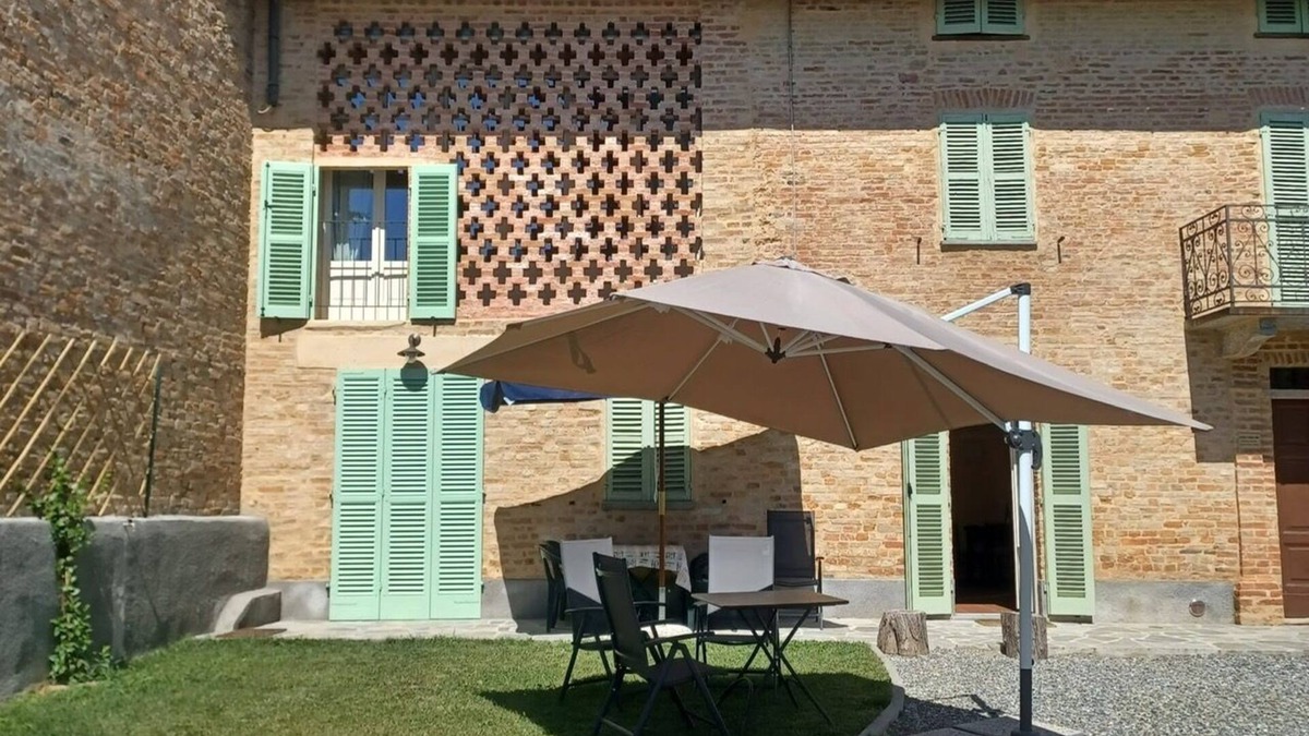 Montegrosso dʼAsti House | Relais "Podere le Gaggie" apt "Il Fienile cin it005076C26DJBQ9Y Alba Asti Nizza