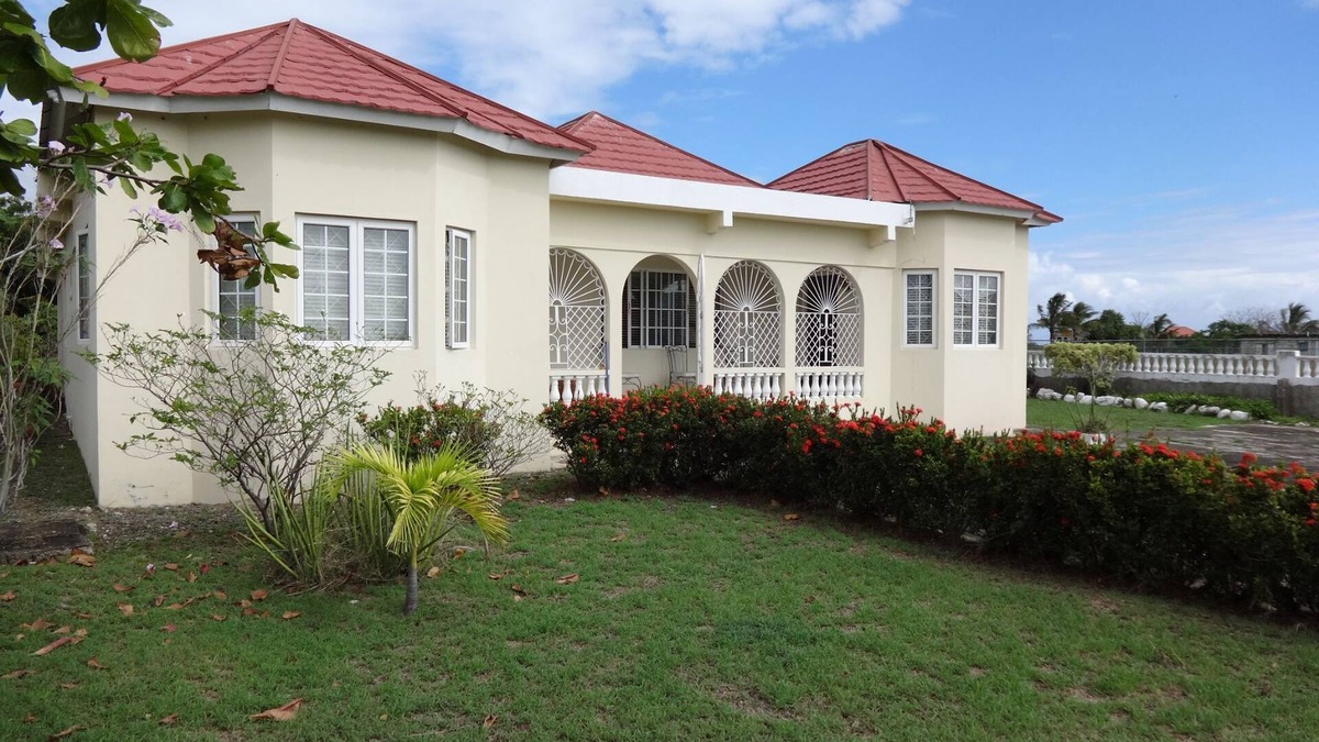 Yallahs Villa | Relax and Enjoy The Caribbean Vibes