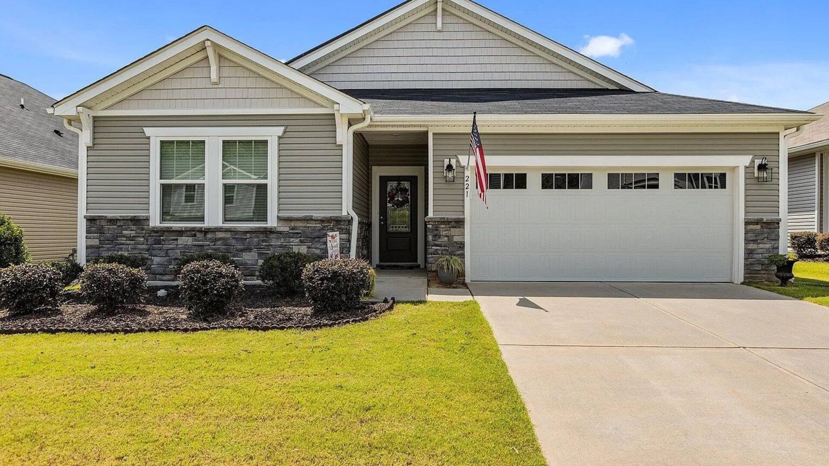 Fuquay-Varina House | Relax and enjoy this beautiful, modern home with a gourmet kitchen!