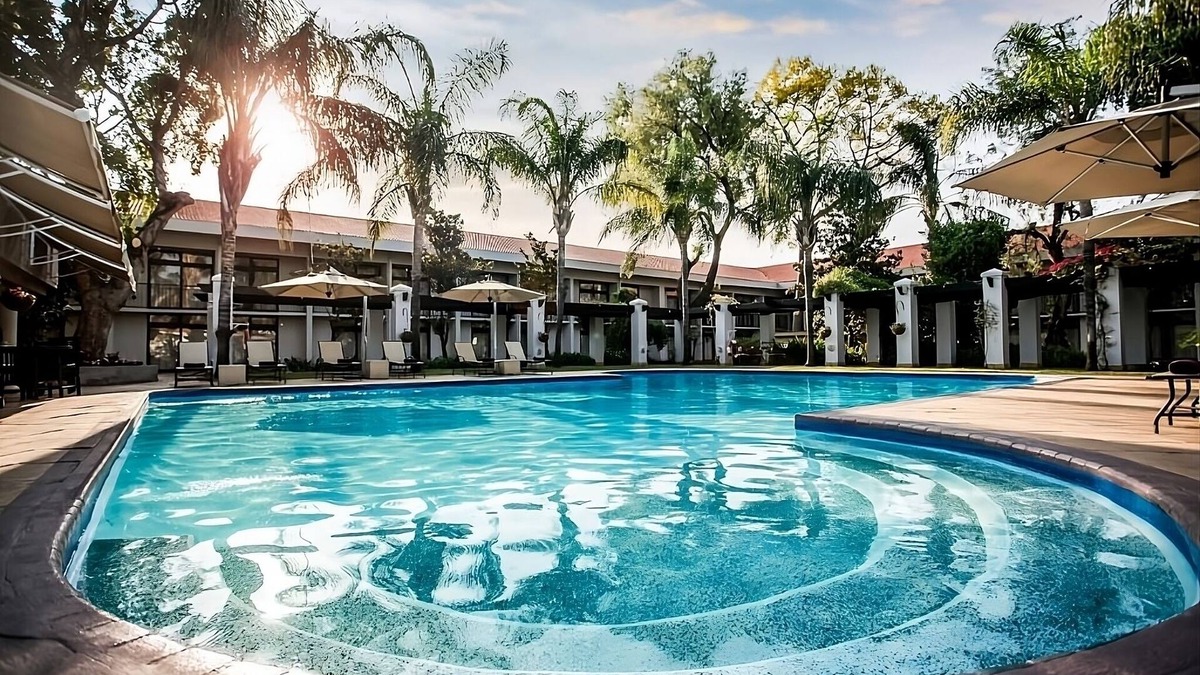Gaborone Hotel | Relax and Recharge! 3 Stylish Units, Free Parking and Shuttle, Outdoor Pool!