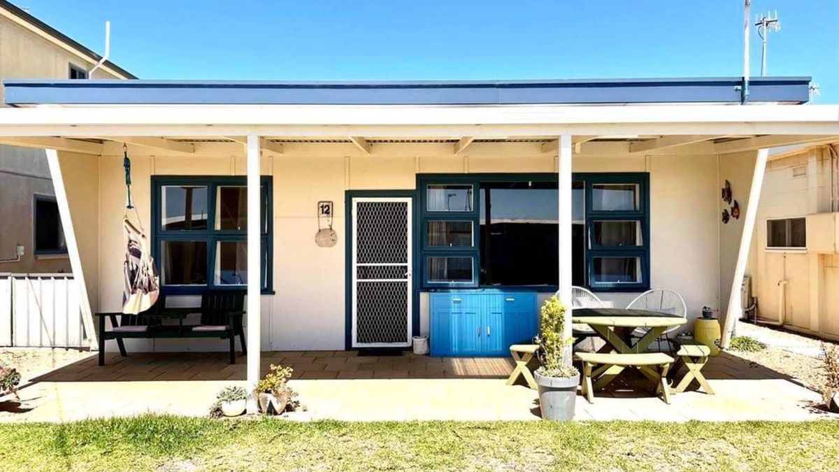 Tumby Bay House | Relax and recharge, frolic and fish in Tumby Bay