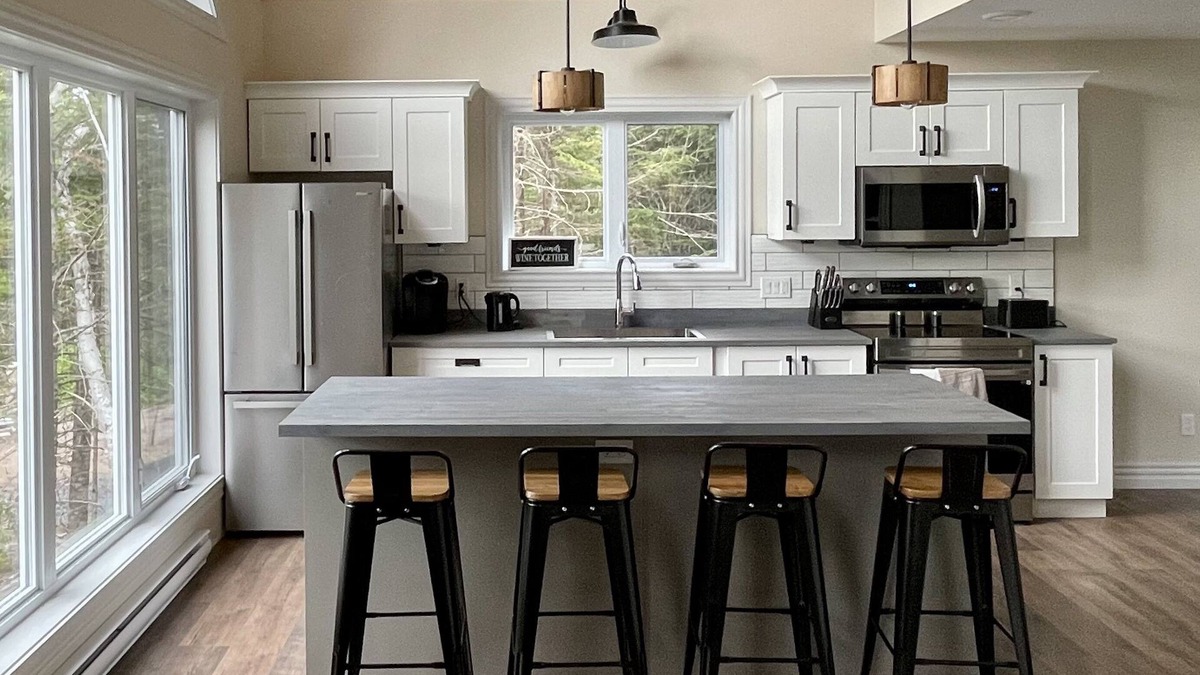 Port Blandford Cottage | Relax and Revitalize at Sprucewood Cottage