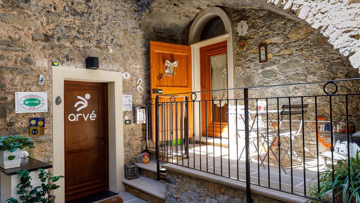 Castelbianco Bed & Breakfast | Relax and sport in Val Pennavaire