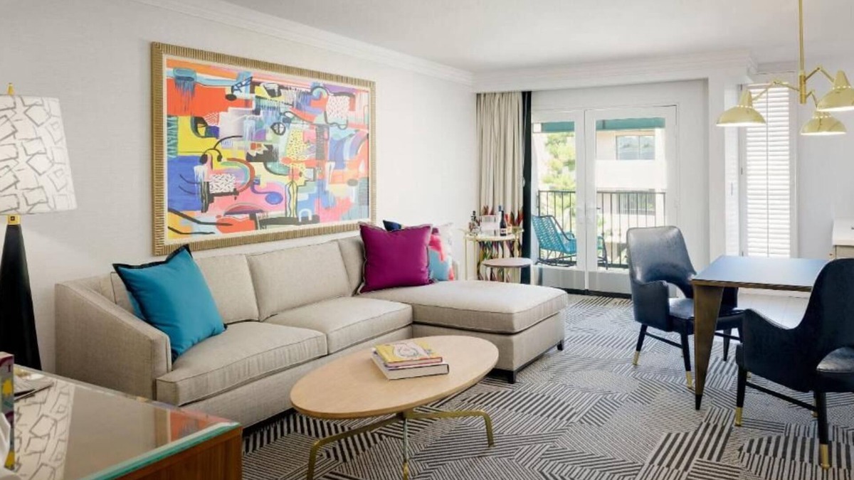 Tri-West Hotel | Relax and Unwind! Pet-Friendly Property, Onsite Pool, Parking