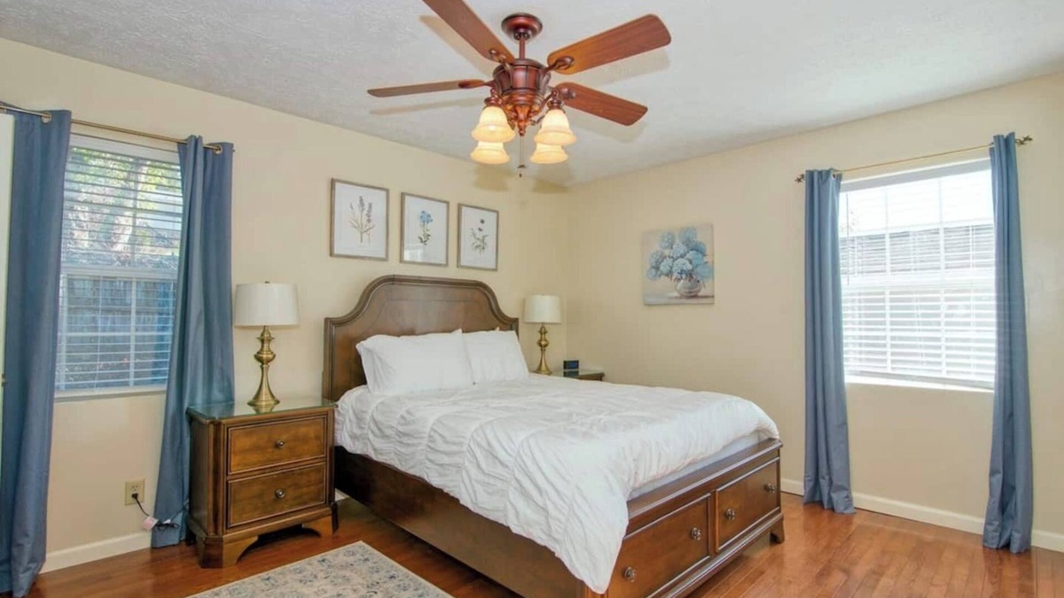 Johnson City Apartment | Relax at the serene and spacious duplex nestled in the peaceful, family-friendly neighborhood.